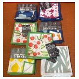 43 - NEW WMC LOT OF DISH CLOTHS (N322)