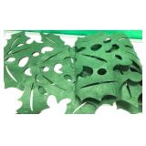 43 - NEW WMC HOLLY TABLE RUNNER (L330)