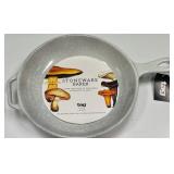 43 - NEW WMC STONEWARE BAKER (D91)