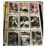 W - LOT OF COLLECTIBLE BASEBALL CARDS IN ALBUM (R6