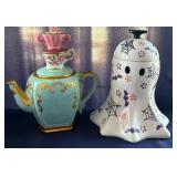 W - COLLECTIBLE TEAPOT & CERAMIC GHOST JAR (C81)