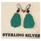W - PAIR OF STERLING SILVER EARRINGS (J142)