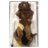 W - WIZARD OF OZ COWARDLY LION FIGURINE
