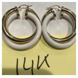 W - WHITE AND GOLD 14K HOOP EARRINGS