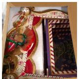 W - MIXED LOT OF CHRISTMAS DECORATIONS (R190)
