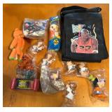 W - MIXED LOT OF COLLECTIBLES (A438)