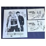 W - STRETCH PRINCESS BAND SIGNED PHOTO (C69)
