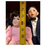 W - ALPHA AND DARLA COLLECTOR DOLLS(D144)