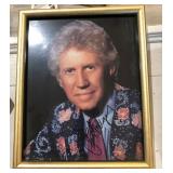 W - PORTER WAGONER SIGNED PHOTO FRAMED (R300)