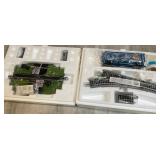 W - DISNEY TRAIN CAR W/TRACKS