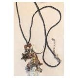 W - COSTUME JEWELRY NECKLACE (J23)