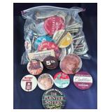 W - LOT OF COLLECTIBLE BUTTONS (C65)