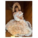 W - COLLECTIBLE DOLL (D153)