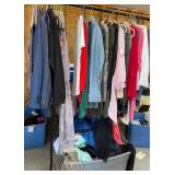 W - PORTABLE WARDROBE RACK W/ CONTENTS (G38)