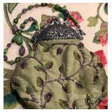 W - BEADED EVENING BAG (A408)