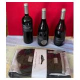 W - LOT OF 3 BOTTLES & KITCHEN TOWEL/MITT SET (G78