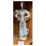 W - DANBURY MINT CLEOPATRA EGYPTIAN QUEEN DOLL