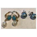 W - 2 PAIR OF EARRINGS (J162)