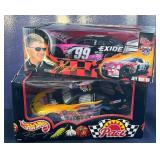 W - 2 COLLECTIBLE NASCAR RACE CARS (C71)