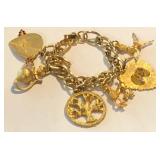 W - COSTUME JEWELRY CHARM BRACELET (J45)