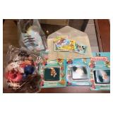 W - NINTENDO COLLECTOR PINS AND MARIO TOYS