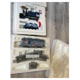 W - DISNEY CALIFORNIA ADVENTURE TRAIN SET