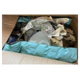 W - MIXED LOT GLASS JARS & MORE (G42)