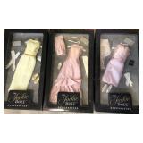 W - JACKIE DOLL  ACCESSORIES IN PASTEL COLORS