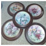 J - LOT OF 5 COLLECTIBLE PLATES FRAMED