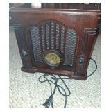 J - VINTAGE GE TABLE TOP RADIO