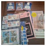 J - LOT OF COLLECTIBLE POSTAGE STAMPS