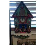 J - CHRISTMAS CLOCK BATTERY OPERATED