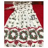 43 - HOLLY PRINTED FULL APRON CHRISTMAS STYLE