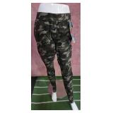 7 - COCO+CARMEN CAMO LEGGINGS SIZE XL (B14)