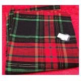 43 - CLASSIC RED GREEN TARTAN TABLECLOTH