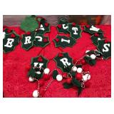 43 - FELT HOLLY LETTER GARLAND DECOR