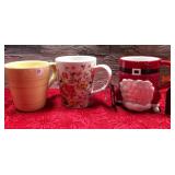 43 - MIXED MUG LOT INCLUDING SANTA