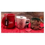43 - HOLIDAY MUG SET BEAUTIFUL SEASONAL DESIGNS