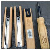 43 - UTILIITY KNIVES & SCREW DRIVER (G19)