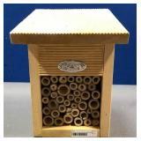 43 - BEE HOUSE IN GIFT BOX (E173)