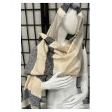 8 - COCO+CARMEN WRAP / SCARF (D127)