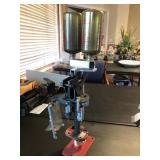 R - SINGLE-STAGE SHOTSHELL RELOADING PRESS (K113)