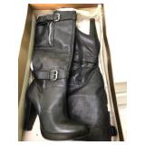 Q - PAIR OF CARLOS SANTANA LEATHER BOOTS (M26)