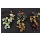 R - THREE CLUSTERS STONE GRAPES (L24)