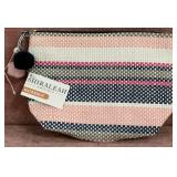 8 - SHIRALEAH WOVEN ZIP BAG (A46)
