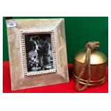 43 - RUSTIC PHOTO FRAME DECOR