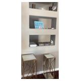 F - PAIR OF METAL & MIRROR STANDS, COLLECTIBLES