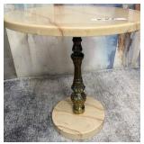 440 - MARBLE PEDESTAL TABLE 18"DIA