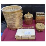 442 - FIVE PIECES BATHROOM DECOR (F73)