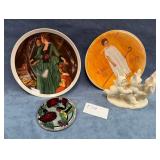442 - COLLECTIBLE PLATES & FIGURINES (F119)